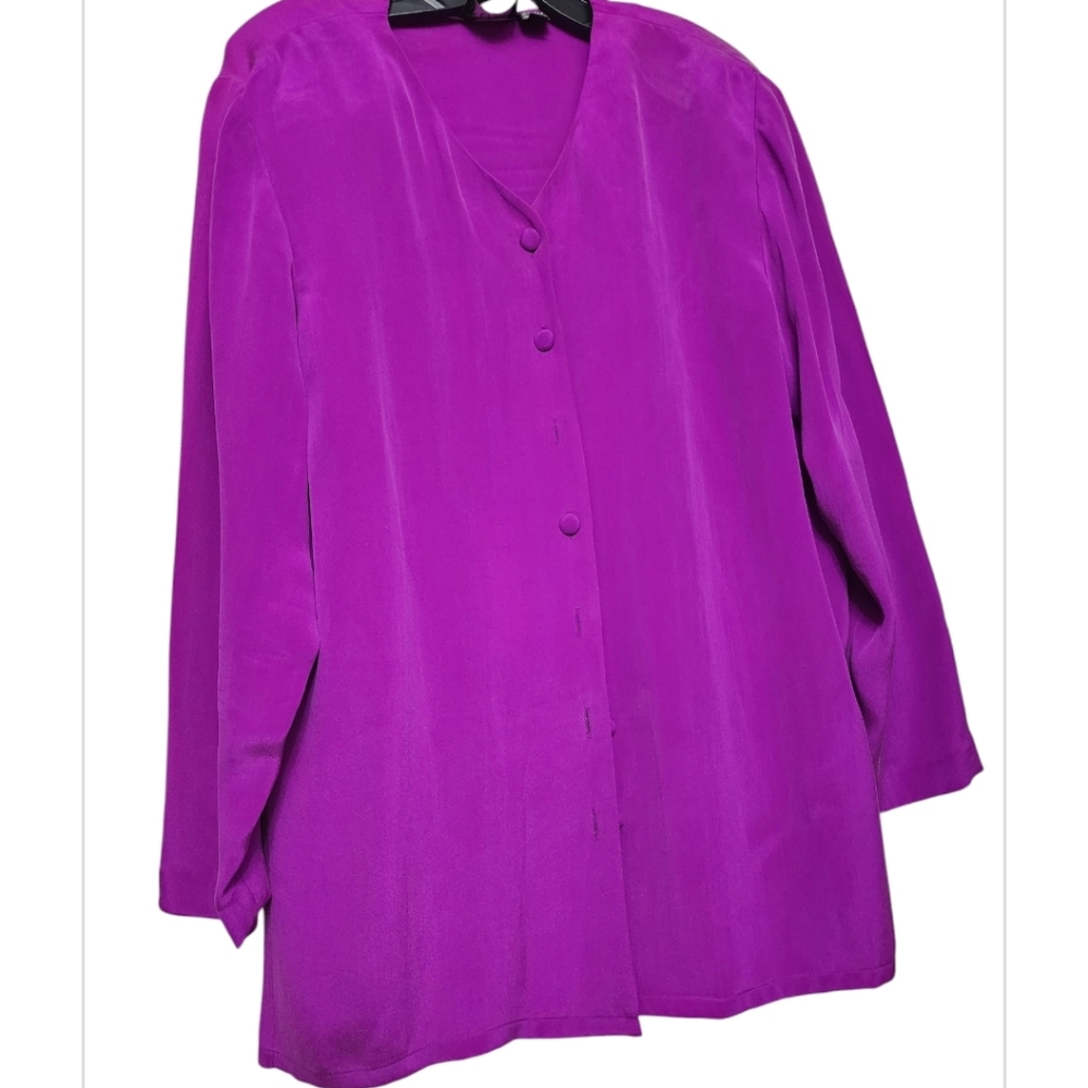 Preowned YL Skirt Suit.
